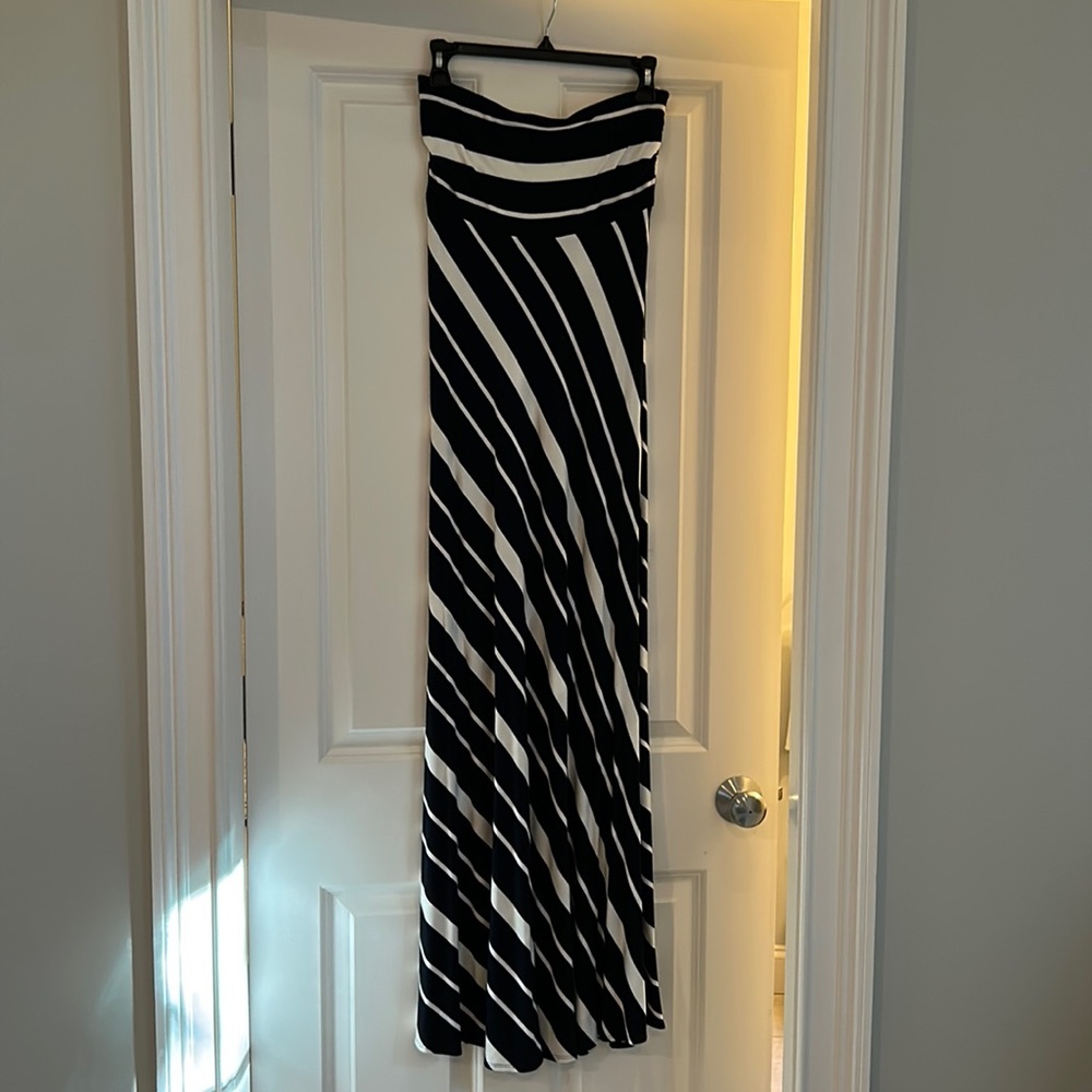 Banana Republic Strapless Maxi Dress Size small